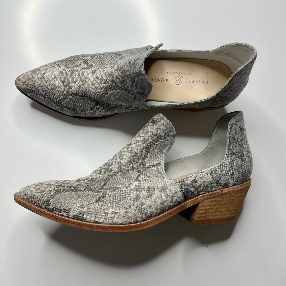 Chinese Laundry Fortune Bootie Size 10